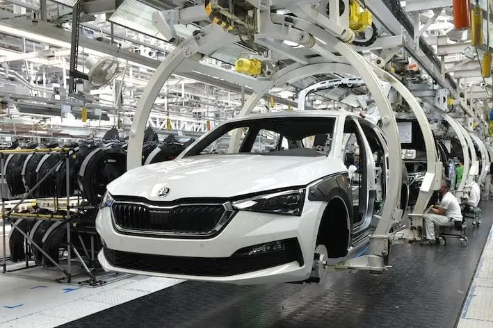 Оператор на производство деталей для автомобилей Skoda — фото 2