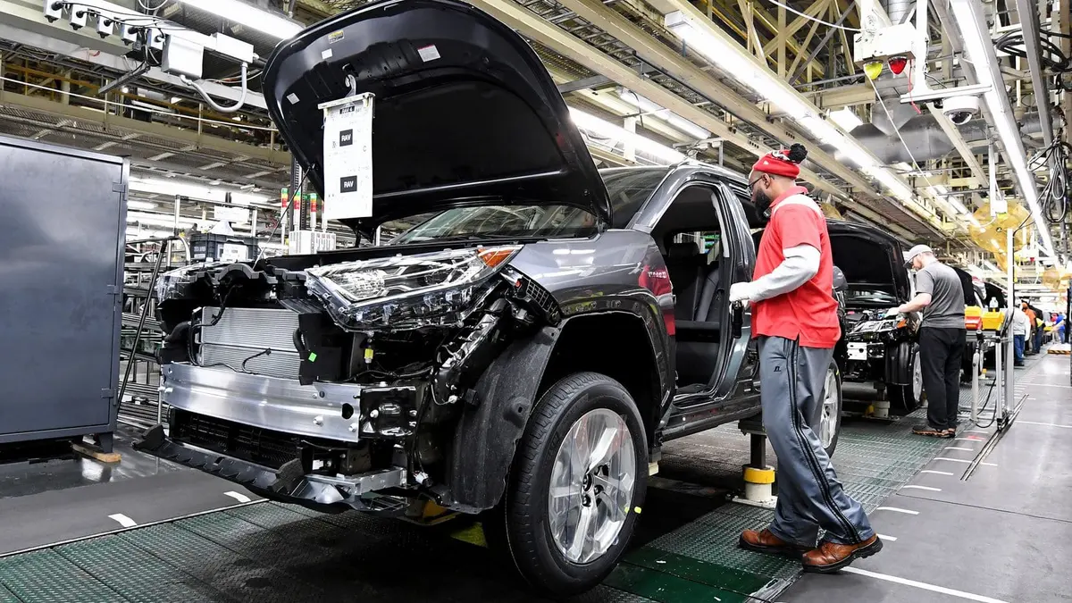 Рабочий на автомобильный завод TOYOTA — фото 3