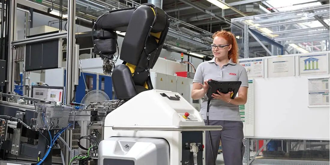 Упаковщик техники BOSCH