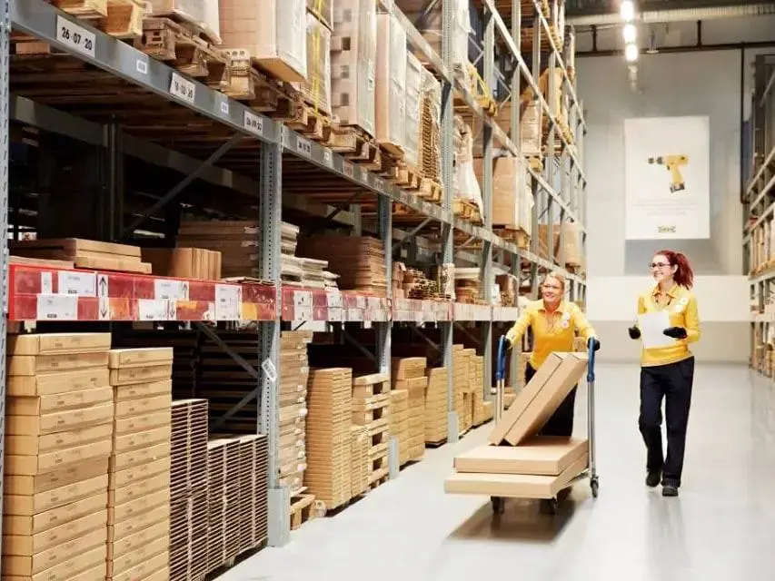 Работник склада IKEA в Литве — фото 3