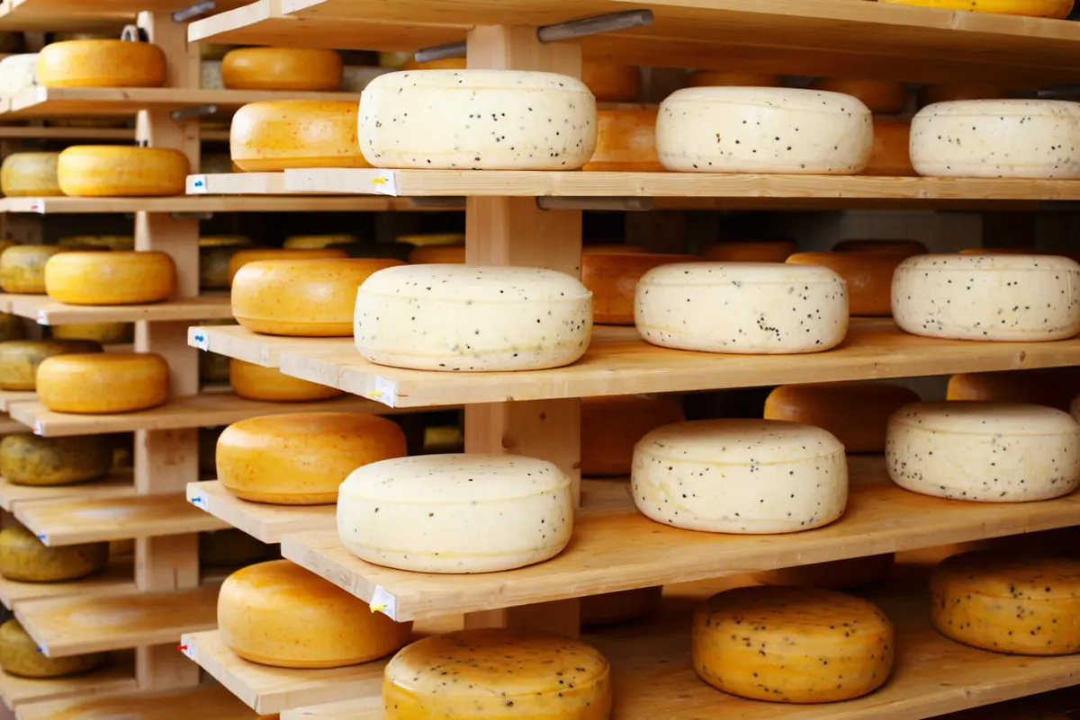 Работник на склад молочной продукции Пено Жвайгждес