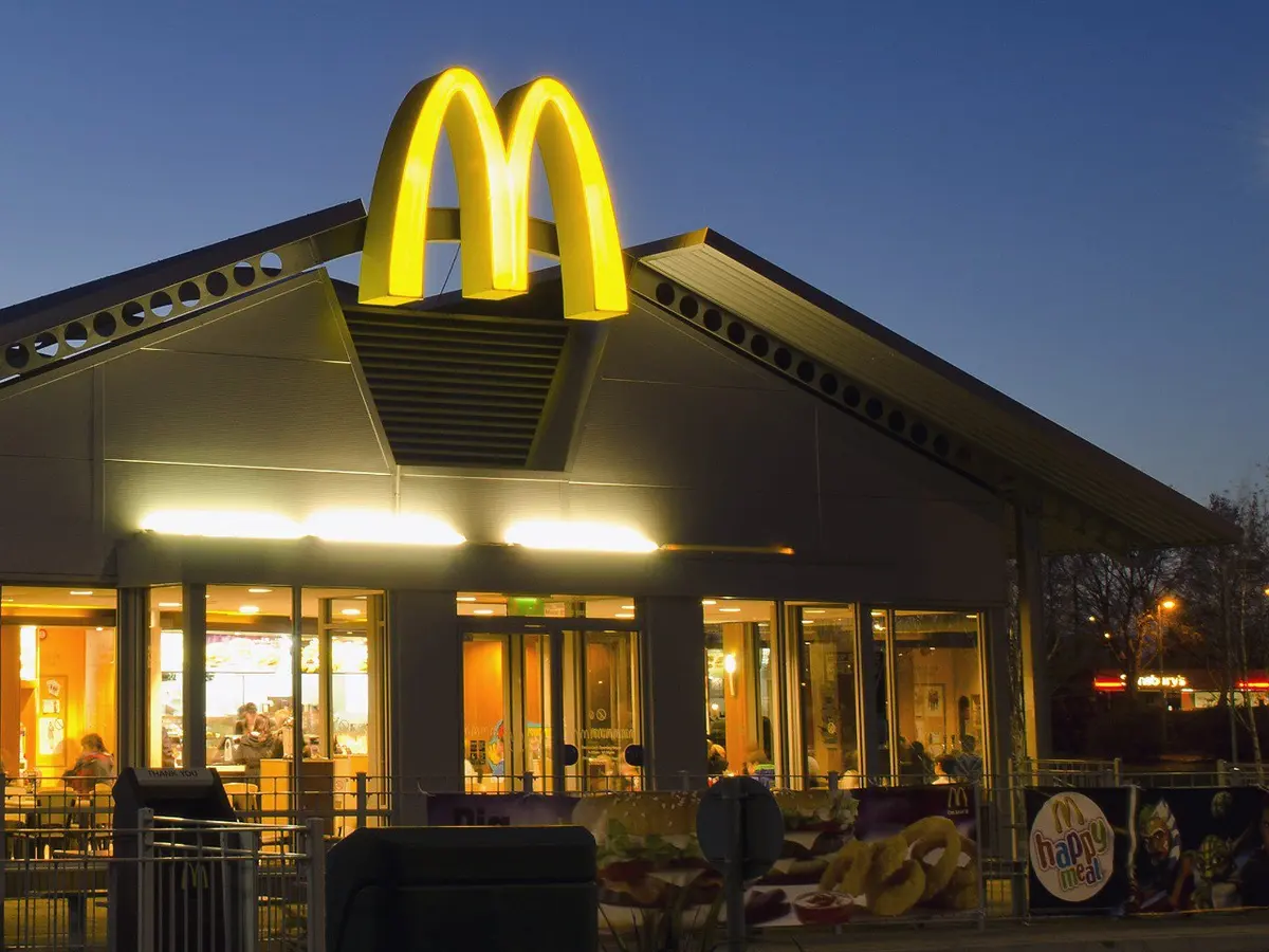Работники в ресторан McDonalds — фото 2
