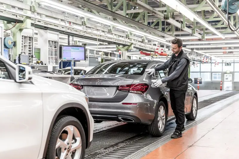 Комплектовщик сидений для MERCEDES-BENZ