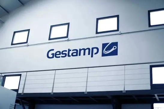 Працівник автозаводу Gestamp